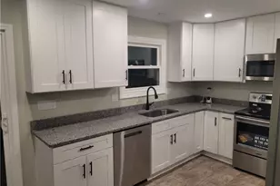 38136 Parkway Blvd, Willoughby, OH 44094 - Photo 3