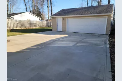 38136 Parkway Boulevard, Willoughby, OH 44094 - Photo 37