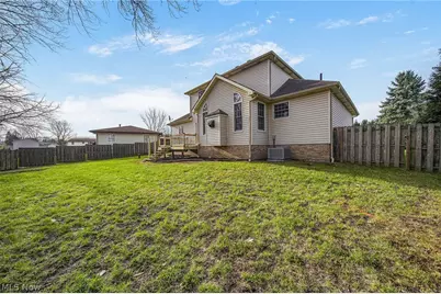 5271 Dolores Street SW, Canton, OH 44706 - Photo 9