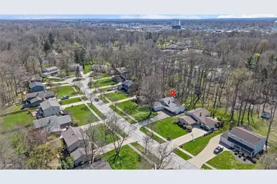 27491 Linwood Circle, North Olmsted, OH 44070 - Photo 3