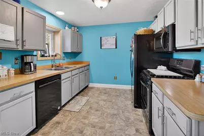 436 Bayberry Drive, Elyria, OH 44035 - Photo 11