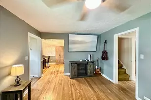 287 E 330th St, Willowick, OH 44095 - Photo 7