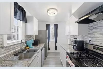 5246 Philip Avenue, Loveland, OH 44137 - Photo 7