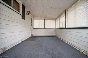 2101 Cherry Hill Ave, Youngstown, OH 44509 - Photo 7