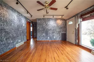 2101 Cherry Hill Ave, Youngstown, OH 44509 - Photo 17