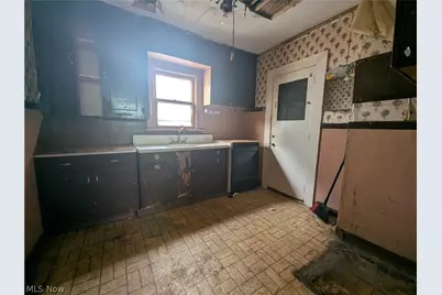 1449 Clearaire Road, Loveland, OH 44110 - Photo 7