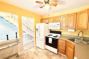 719 Gold Leaf Ct, Streetsboro, OH 44241 - Photo 3