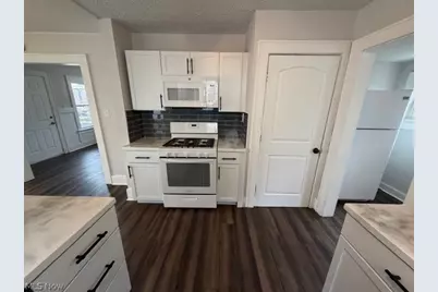116 Munroe Falls Avenue, Cuyahoga Falls, OH 44221 - Photo 13