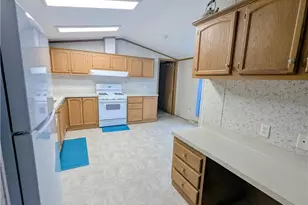 592 Sand Trap Cir, Painesville, OH 44077 - Photo 15