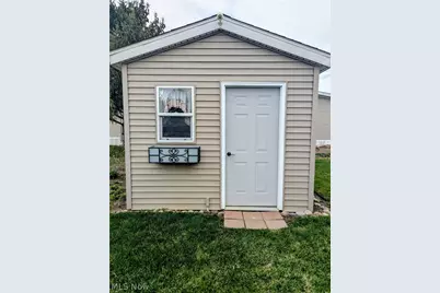 592 Sandtrap Circle, Painesville, OH 44077 - Photo 5