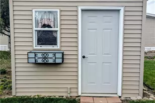 592 Sand Trap Cir, Painesville, OH 44077 - Photo 5