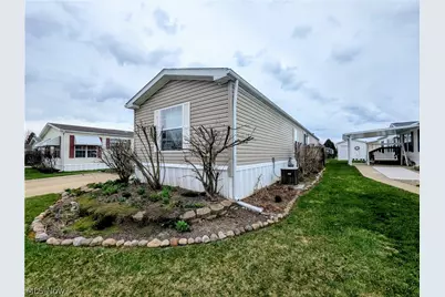 592 Sandtrap Circle, Painesville, OH 44077 - Photo 3