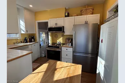 3786 Westwood Road, University Heights, OH 44118 - Photo 3