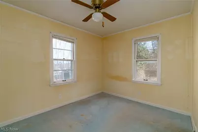 23 Wayne Avenue, Akron, OH 44301 - Photo 17
