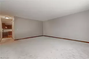 133 Hampshire Cove, Painesville Twp, OH 44077 - Photo 5