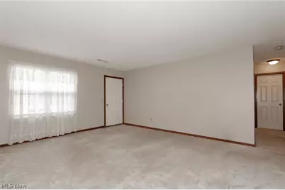 133 Hampshire Cove, Painesville Twp, OH 44077 - Photo 3