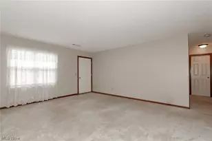 133 Hampshire Cove, Painesville Twp, OH 44077 - Photo 3