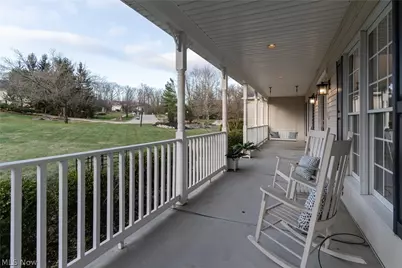 8955 Stoneybrook Drive, Grandview Heights, OH 44147 - Photo 3