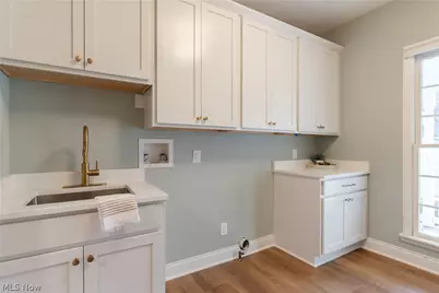 8955 Stoneybrook Drive, Grandview Heights, OH 44147 - Photo 25