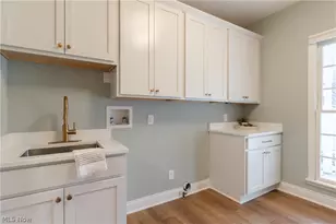 8955 Stoneybrook Dr, Grandview Heights, OH 44147 - Photo 25