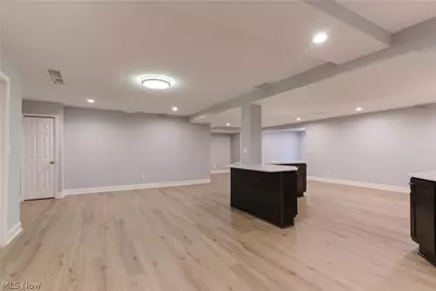 8955 Stoneybrook Drive, Grandview Heights, OH 44147 - Photo 39