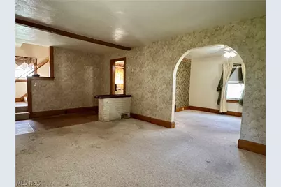 785 Chenoweth Extension, Akron, OH 44319 - Photo 5