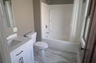 13971 Lake Ave, Oakwood, OH 44107 - Photo 9