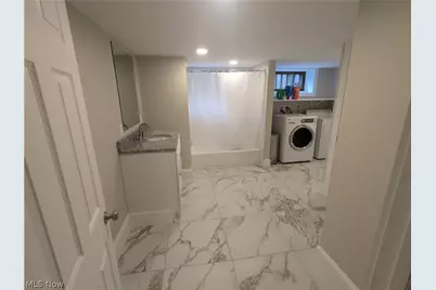 13971 Lake Avenue, Oakwood, OH 44107 - Photo 13