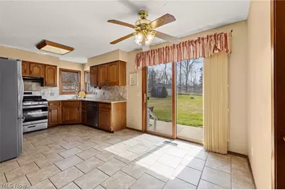 9431 Yvonne Drive, North Royalton, OH 44133 - Photo 13