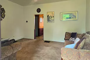 2446 Vestal Rd, Youngstown, OH 44509 - Photo 3