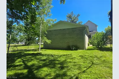 2446 Vestal Road, Youngstown, OH 44509 - Photo 23