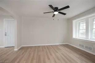 1184 Niagara Ave, Akron, OH 44305 - Photo 9