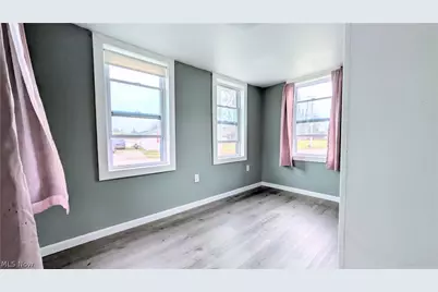297 Depot Street, Conneaut, OH 44030 - Photo 7