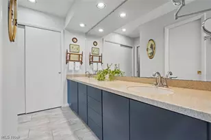 270-26 Hawthorne Dr, Aurora, OH 44202 - Photo 9