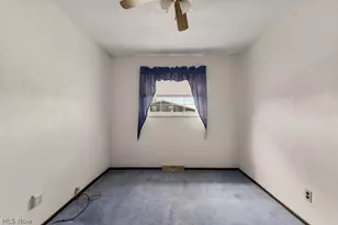 115 Arena Dr, Weirton, WV 26062 - Photo 19