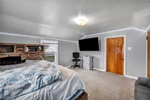 25400 Glenbrook Blvd, Euclid, OH 44117 - Photo 23