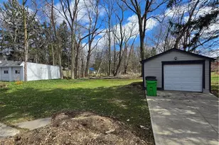 1275 S Green Rd, South Euclid, OH 44121 - Photo 3