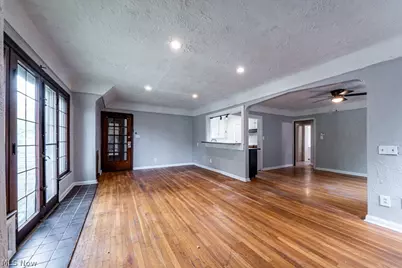 18405 Newell Road, Huber Heights, OH 44122 - Photo 17