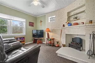 8084 Wright Rd, Grandview Heights, OH 44147 - Photo 11