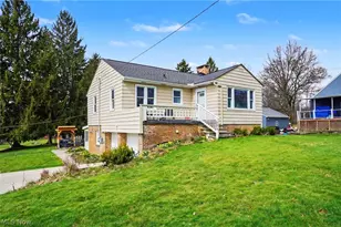 8084 Wright Rd, Grandview Heights, OH 44147 - Photo 31