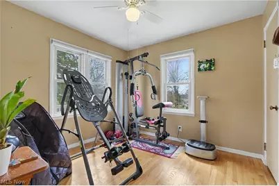 8084 Wright Road, Grandview Heights, OH 44147 - Photo 25