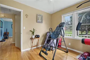 8084 Wright Rd, Grandview Heights, OH 44147 - Photo 27