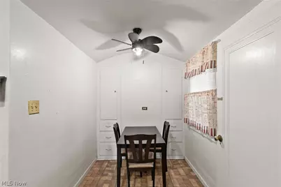 968 Stadelman Avenue, Akron, OH 44320 - Photo 7