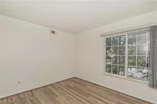 26101 Village Ln, Beachwood, OH 44122 - Photo 29