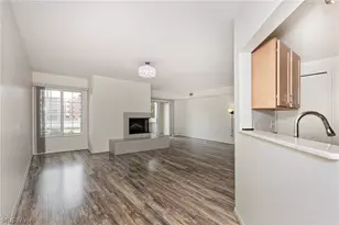 26101 Village Ln, Beachwood, OH 44122 - Photo 7