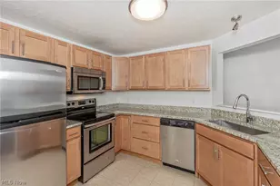 26101 Village Ln, Beachwood, OH 44122 - Photo 17