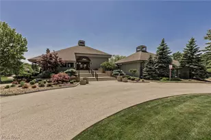 26101 Village Ln, Beachwood, OH 44122 - Photo 41