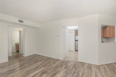 26101 Village Lane #107, Beachwood, OH 44122 - Photo 15