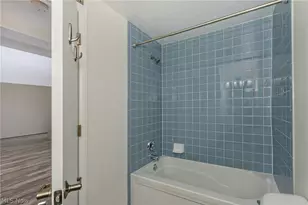 26101 Village Ln, Beachwood, OH 44122 - Photo 33