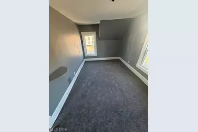 1007 Dewalt Avenue NW, Canton, OH 44703 - Photo 5